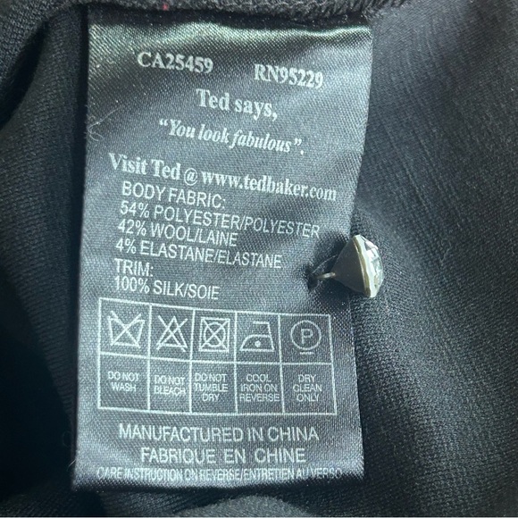 Ted Baker Dress Women’s Size 1 (US 4) Black Pleated Sheath Crystal Button Back - Picture 8 of 8